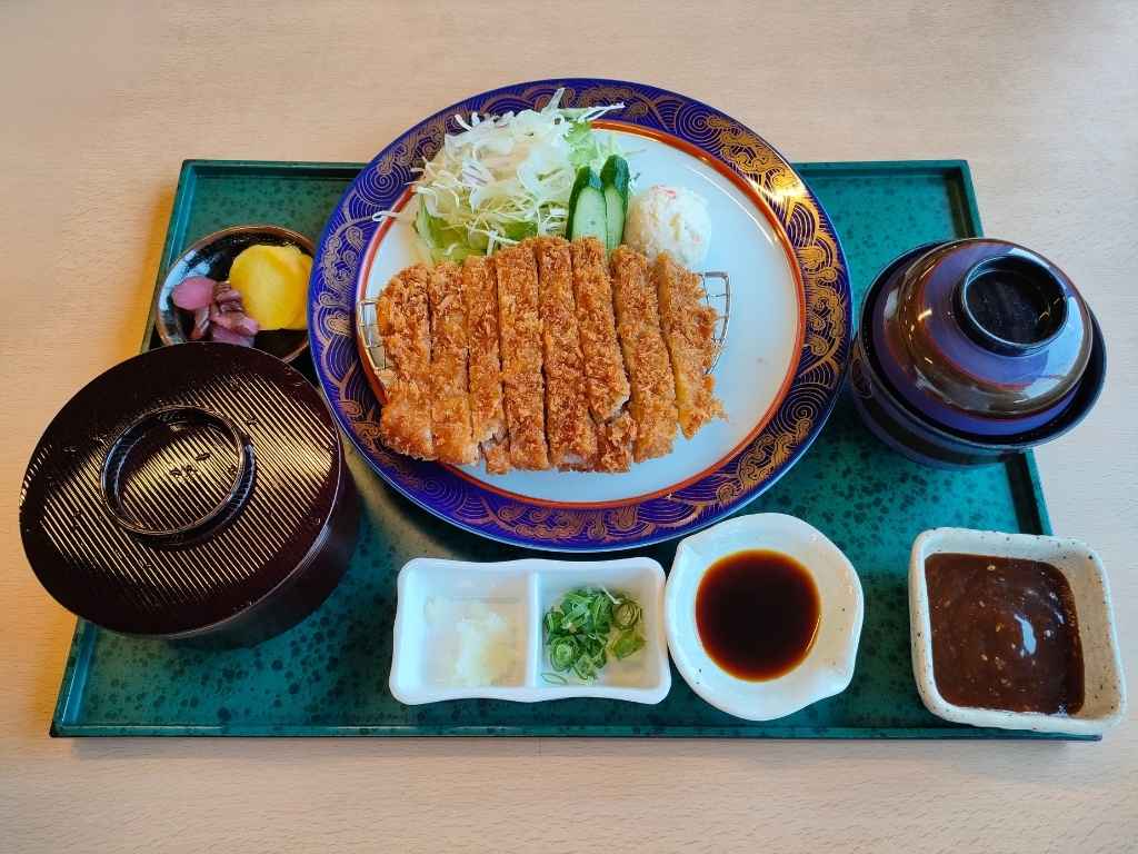 山城の郷の「八鹿豚トンカツ定食」