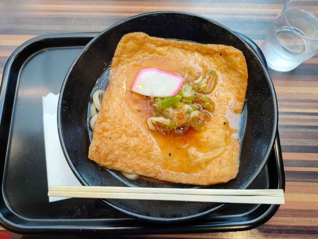 諏訪湖SAのきつねうどん