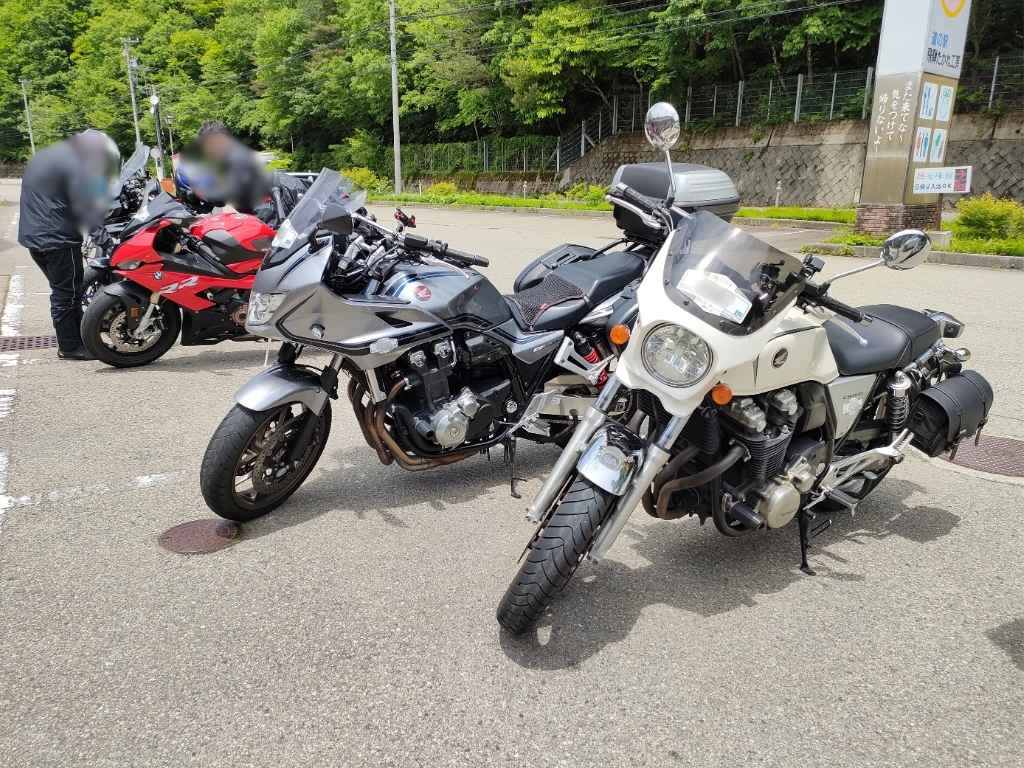 バイクも休憩