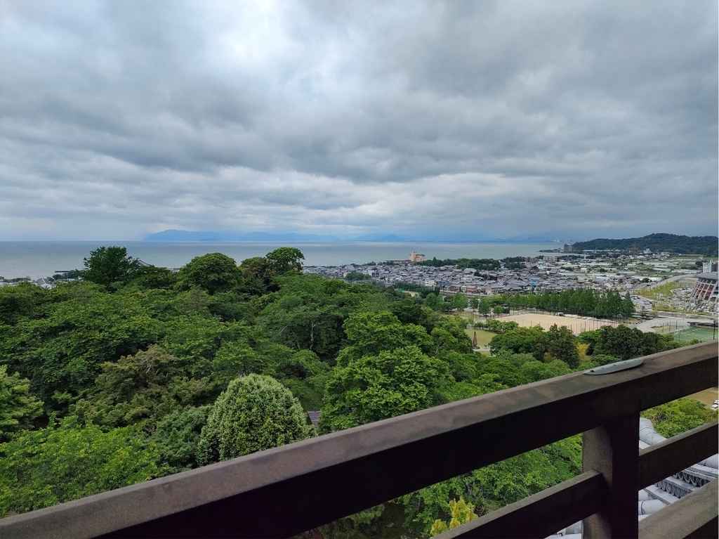彦根城の天守閣からの風景