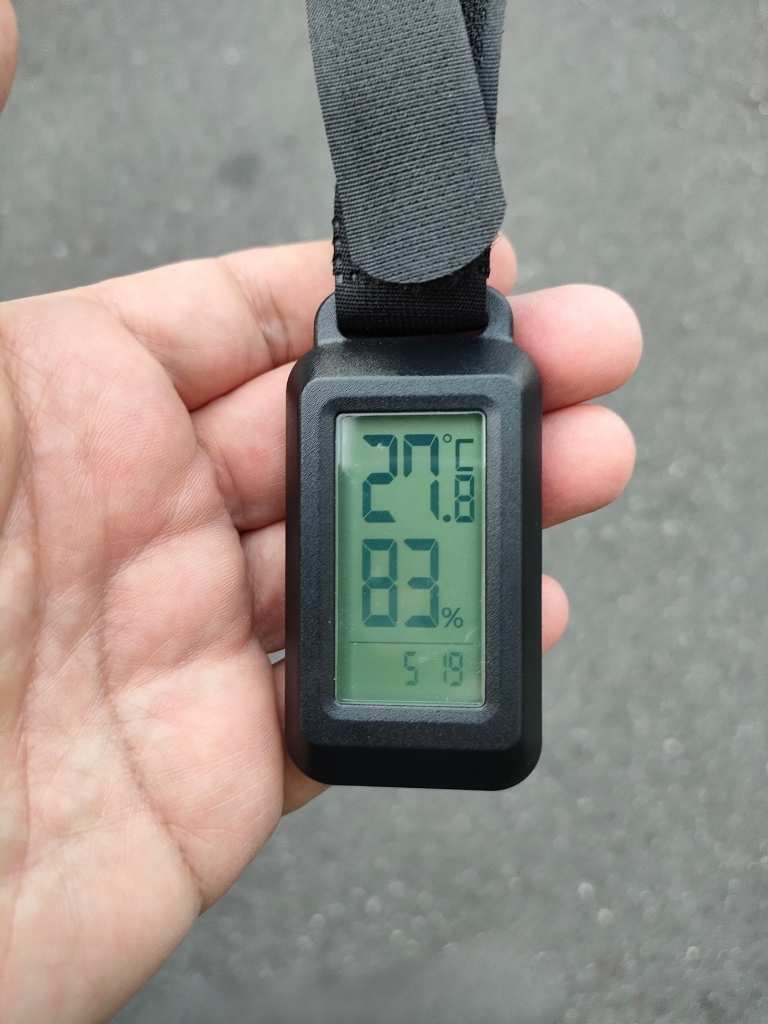 都内出発時の気温を表示する温度計